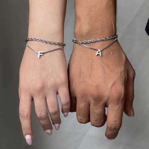 دستبند دولاین حروف